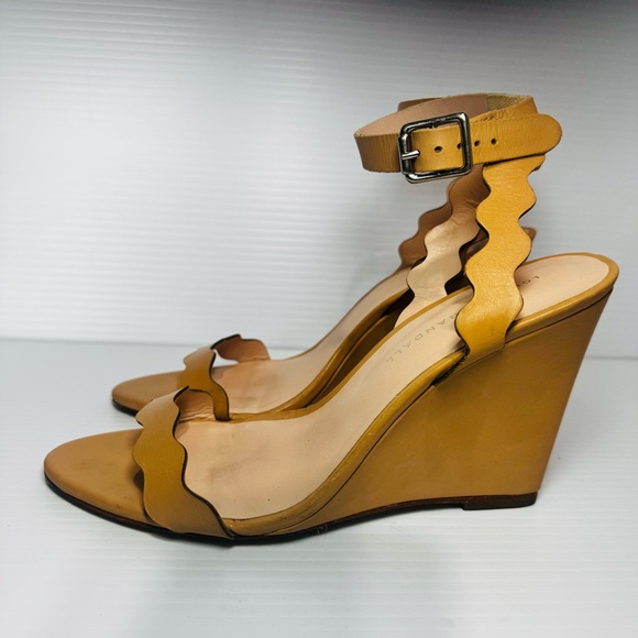 Loeffler Randall Piper Scalloped Tan Wedge Sandals Size 8 1/2